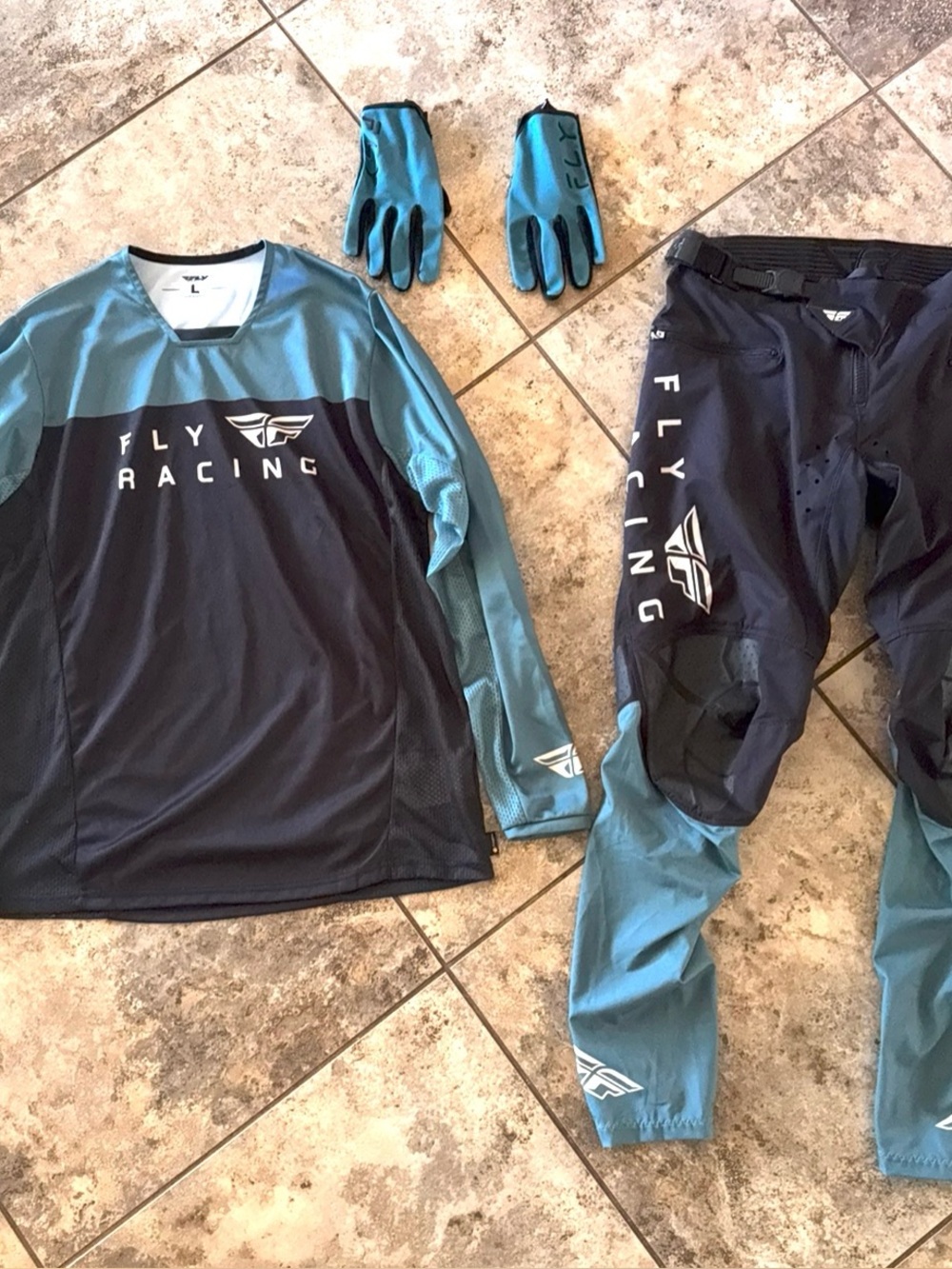 Fly Racing Patrol Gear Set Slate Blue/Black Medium Size 34 Pants Large Top